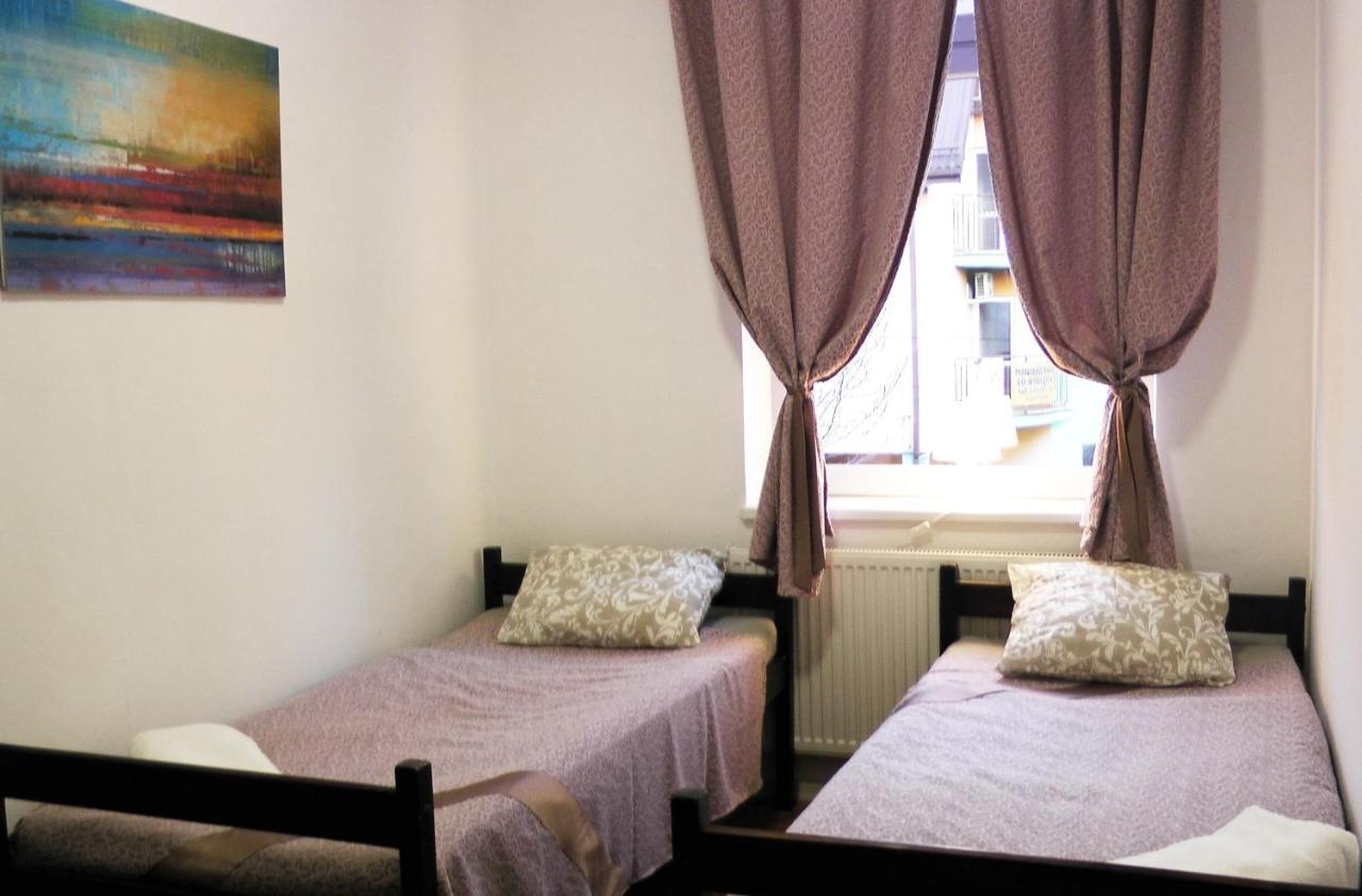 Hostel Piaseczno Пясечно Экстерьер фото